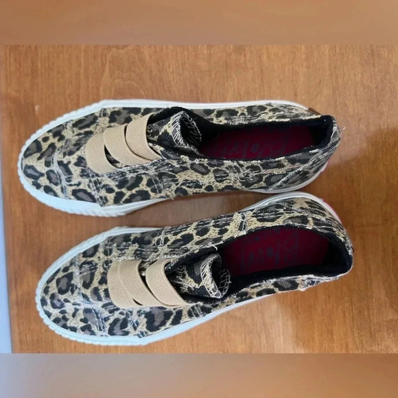 Blowfish Leopard Print Slip On  Shoes | Size 12 - Picture 6 of 7